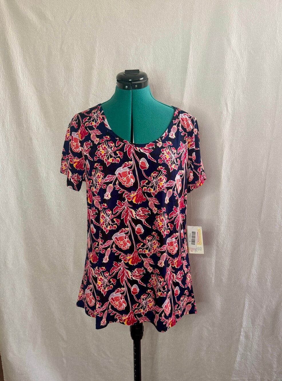 NWT Lularoe Cassie T size medium. New with tags.